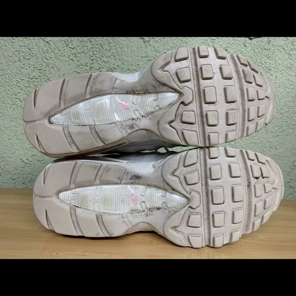 RARE 🚀 Nike Womens Air Max 95 SE AQ4138-002 Gray Running Shoes Sneakers Size 10 - Picture 11 of 11
